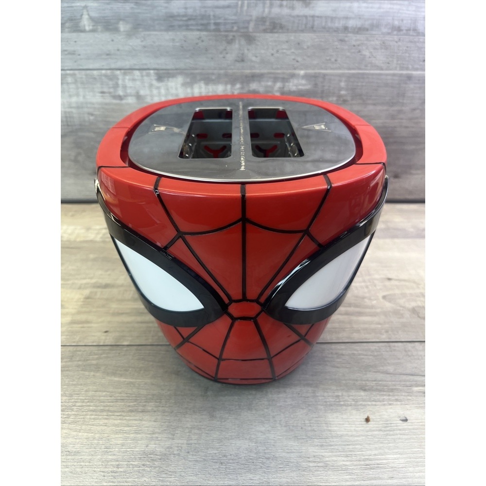 Uncanny Brand Marvel Spiderman Halo Toaster Toasts Spideys Mask On Bread